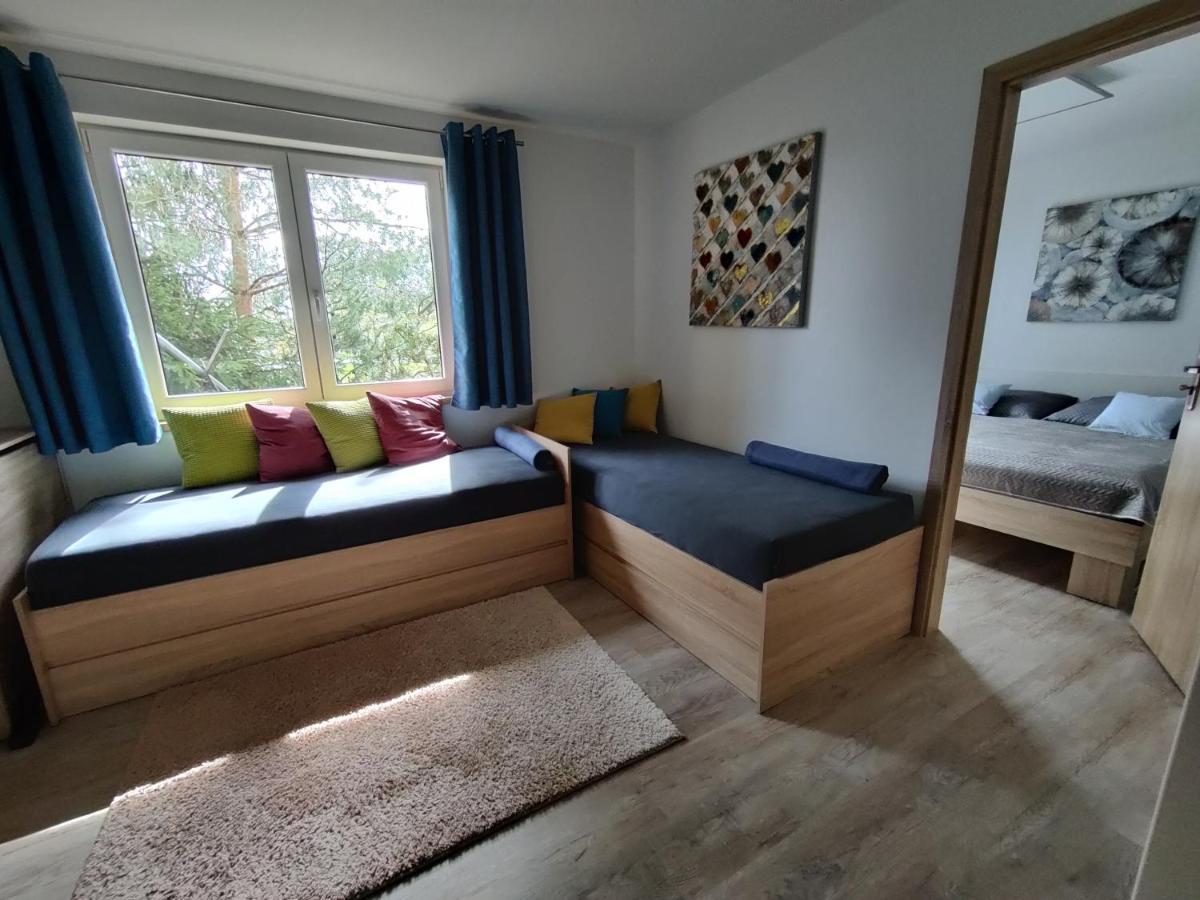 Apartman Pod Lipou - Samostatny Objekt Jaromer Ngoại thất bức ảnh