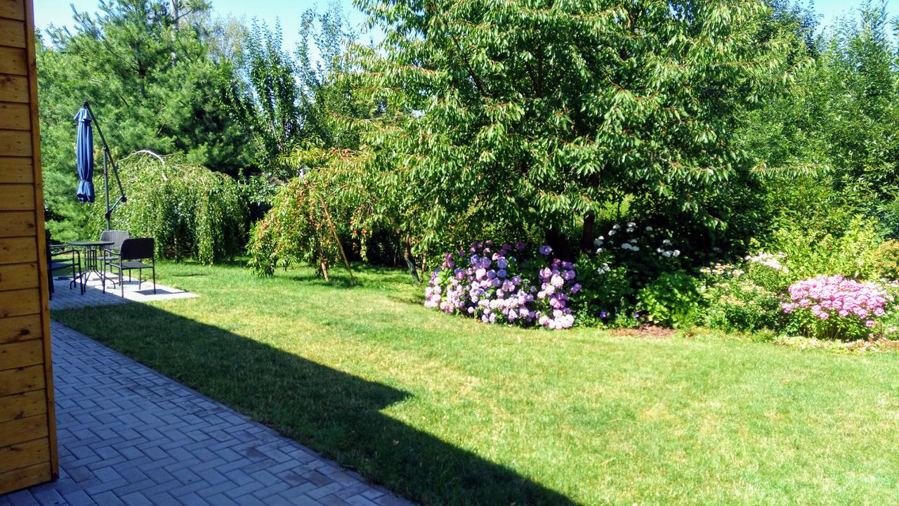 Apartman Pod Lipou - Samostatny Objekt Jaromer Ngoại thất bức ảnh